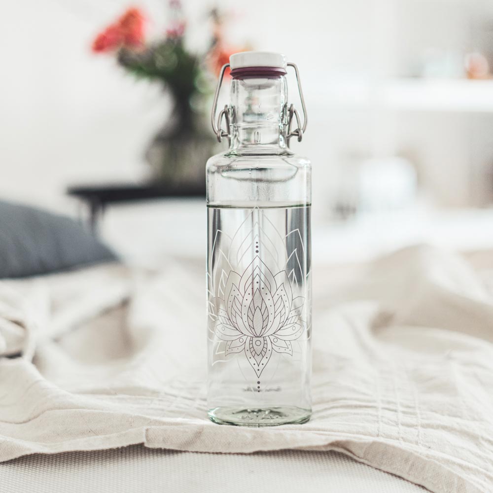 0,6 Liter Trinkflasche aus Glas ohne Plastik Soulbottle 'Just breathe' 