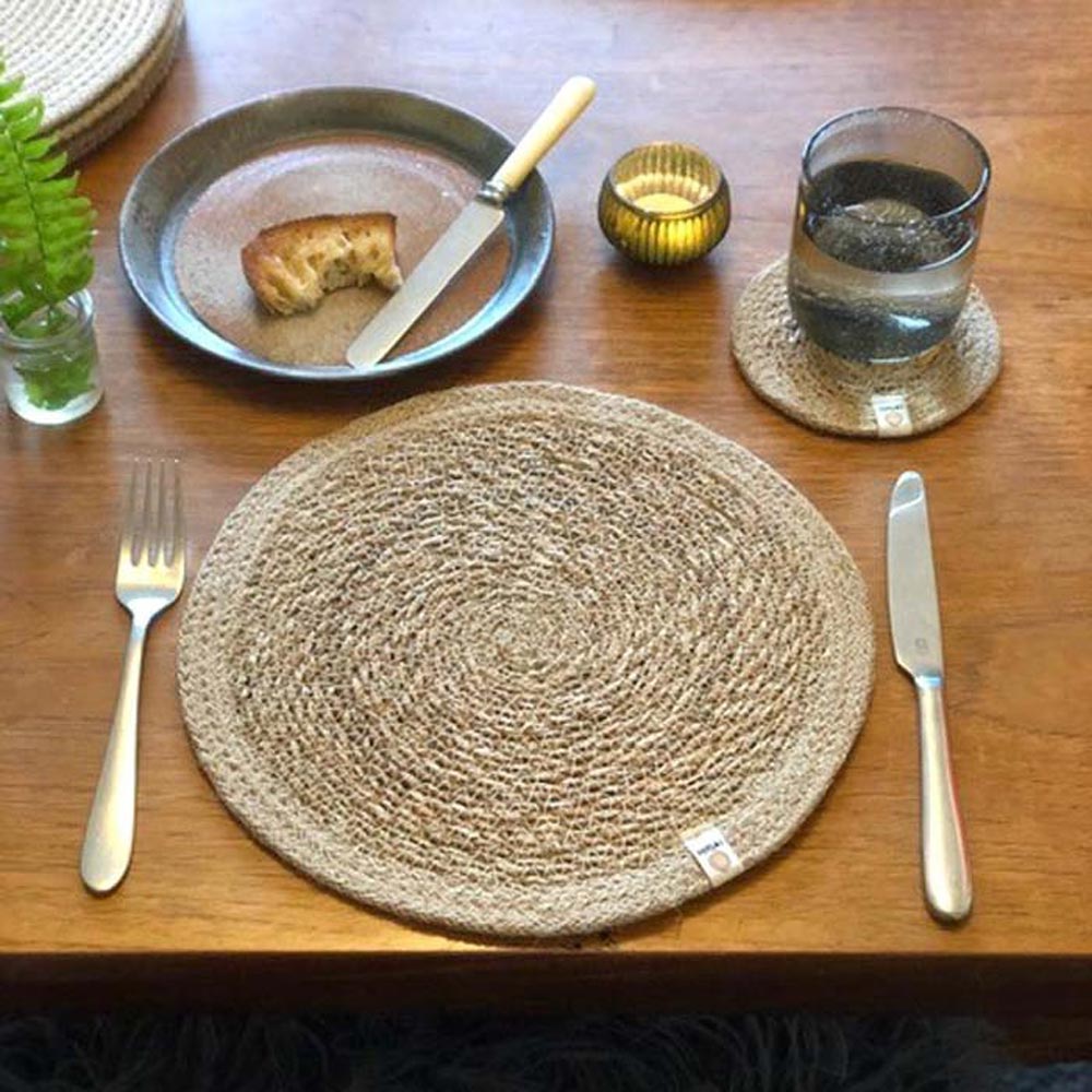 Tischset aus Seegras und Jute // ReSpiin