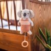Strickspieluhr Koala sugar von Ava & Yves