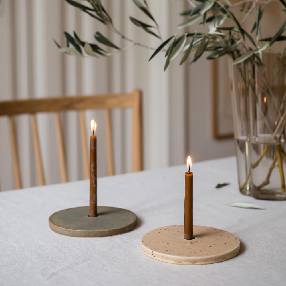 Kerzenhalter aus Ton für deine Deko // Lena Living & Nine
