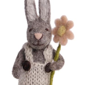 Anhänger grauer Hase mit Hose und Blume von Én Gry & Sif