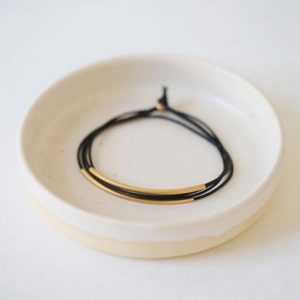 Lederarmband Tingval vergoldet schwarz von Pikfine